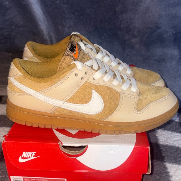 Nike Dunk Low Retro Waffle Wheat Size 8M/9.5W FZ4041-744 - Picture 4 of 11